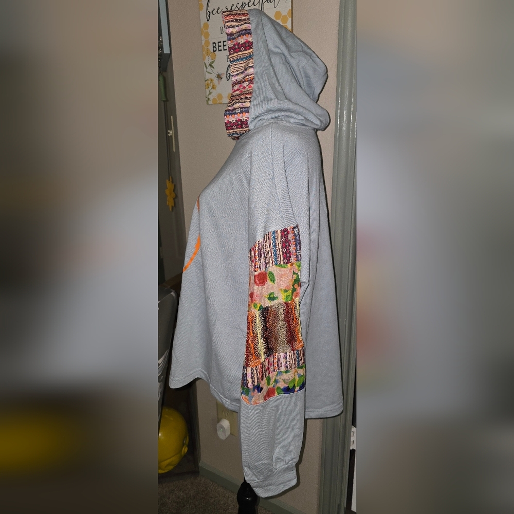 Easel Light Gray Hoodie with Orange Smiley Face (F) - Picture 2 of 9